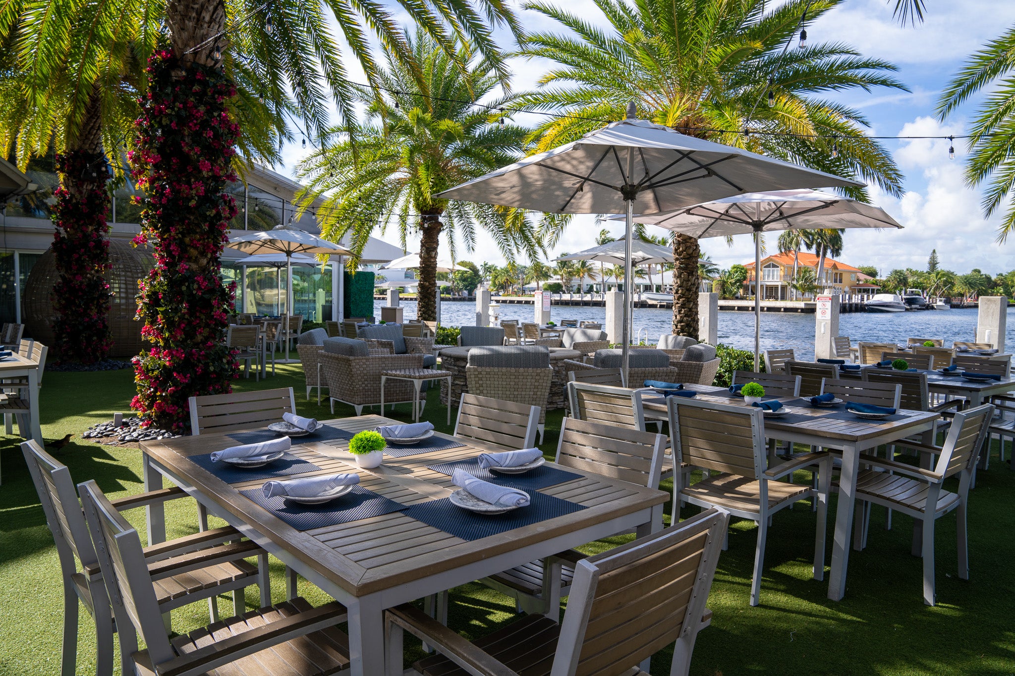 Visit A Waterfront Restaurant – Flamingo Yacht Charters