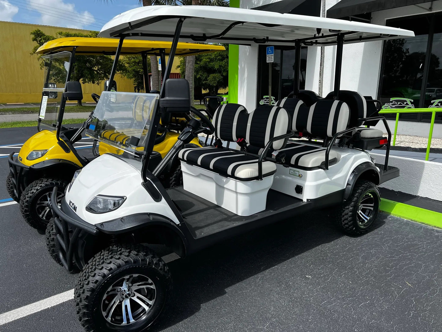 Rent A Golf Cart (Per Day) (LB)